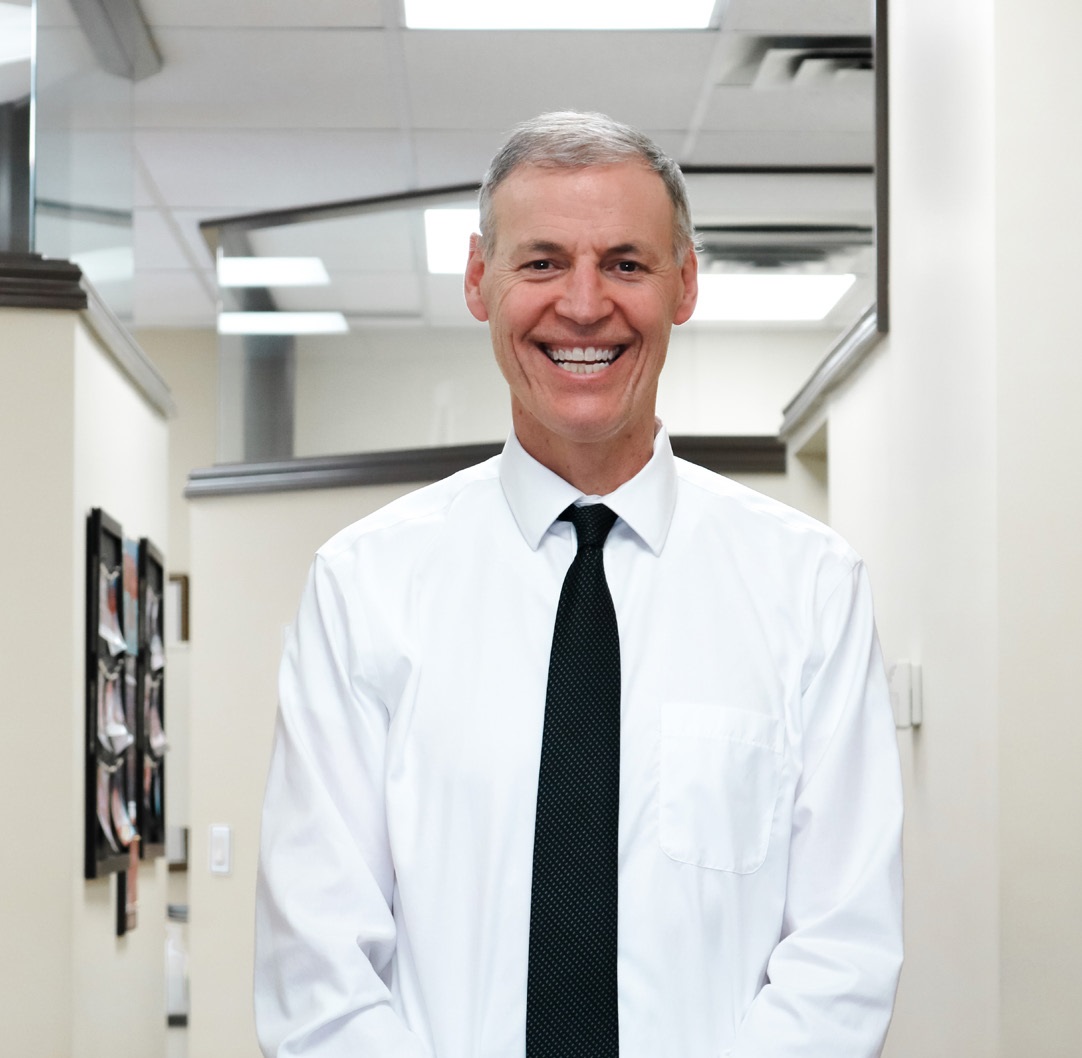Dr. Ian Gray Dr. Ian Gray